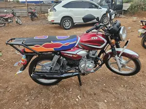 TVS HLX 125 2022 Red