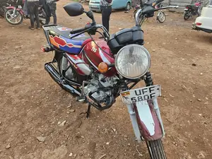 TVS HLX 125 2022 Red