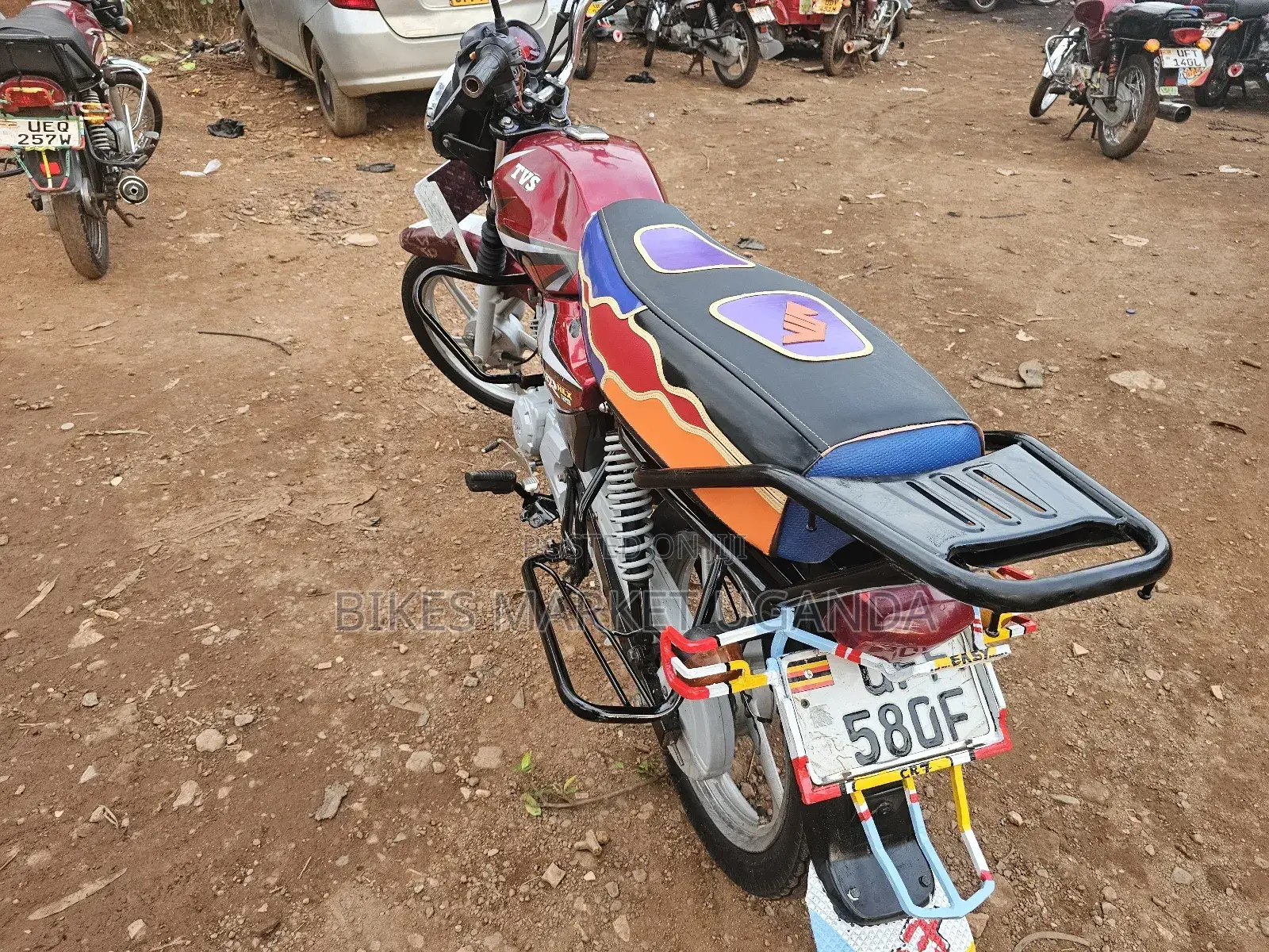 TVS HLX 125 2022 Red