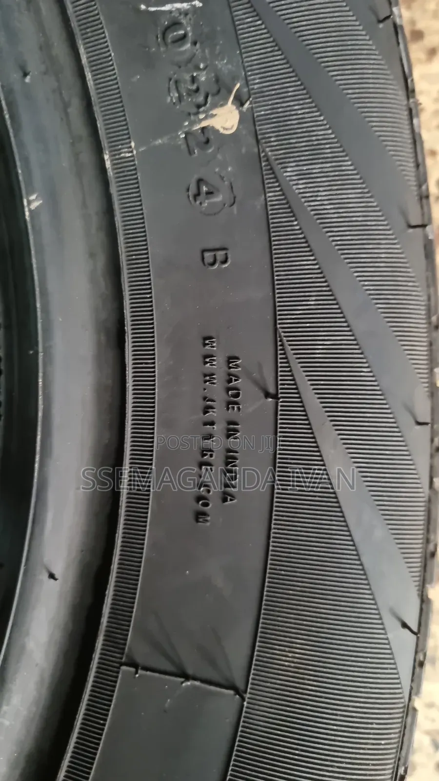 350r10 Tyre Made in Pakistan