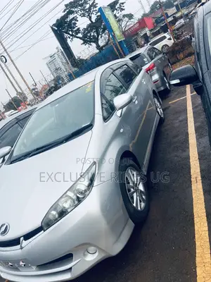 Toyota Wish 2012 Silver