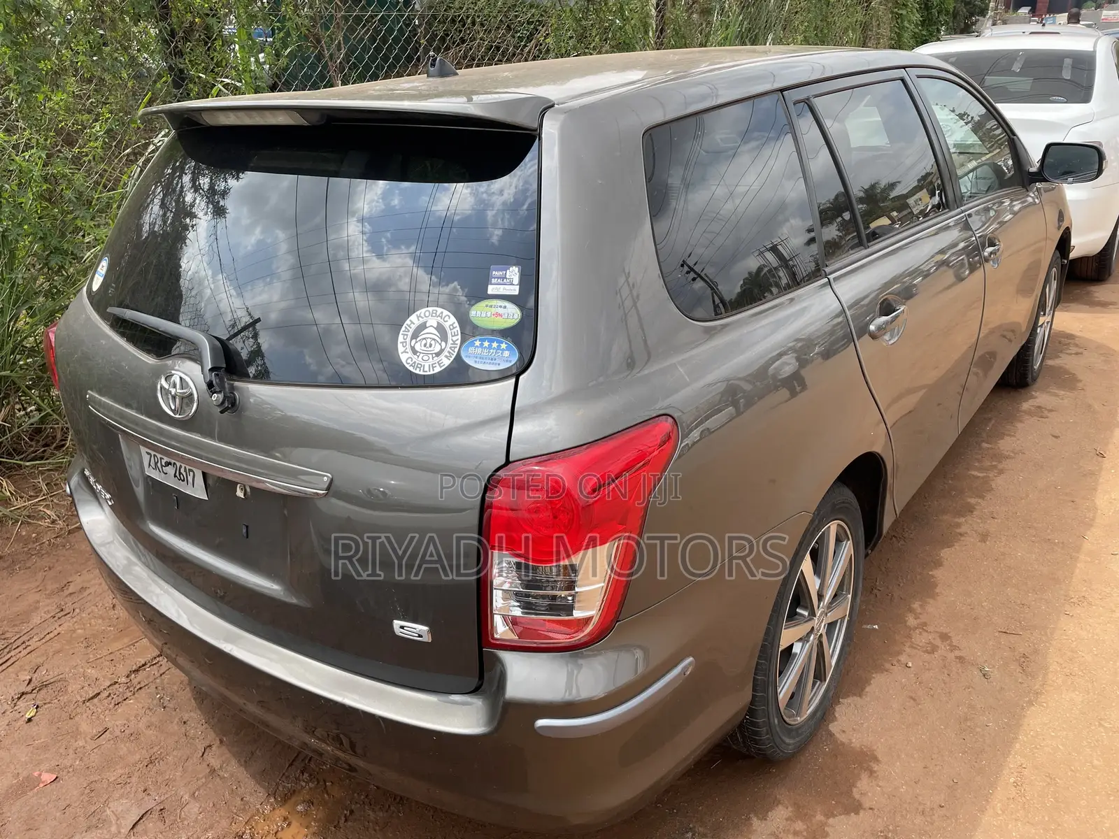 Toyota Corolla Fielder 2010 Gray
