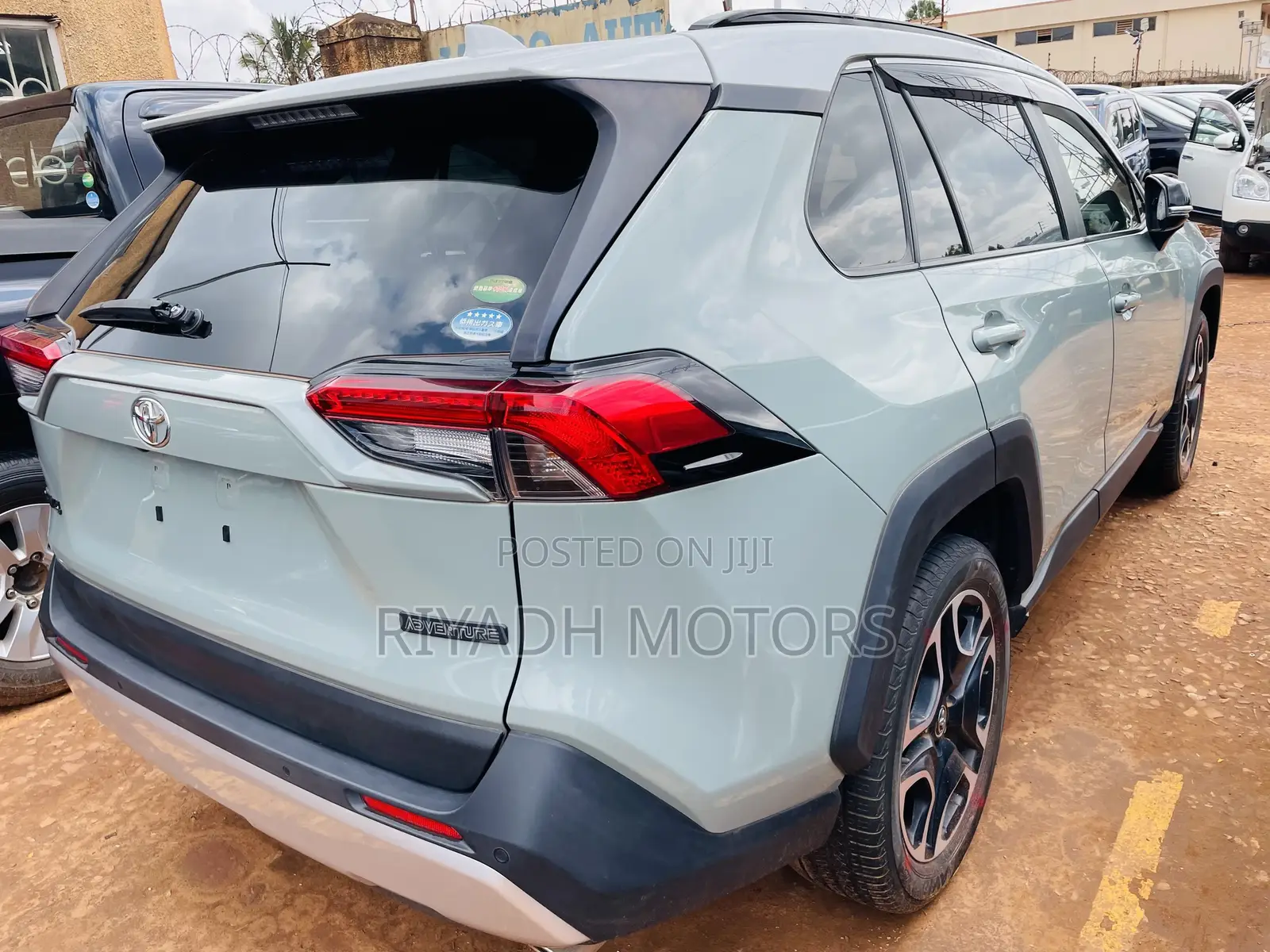 Toyota RAV4 Limited AWD (2.5L 4cyl 6A) 2016 Gray
