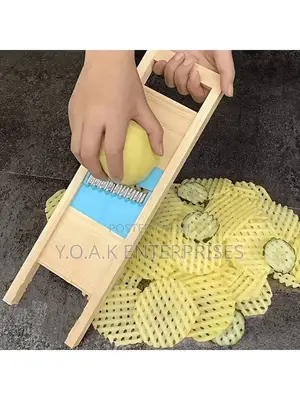 Crisps Cutter