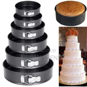6 Pieces of Non-Stick Cake Mould Pans - Black.