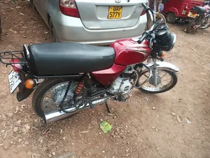 Bajaj Boxer 2023 Red