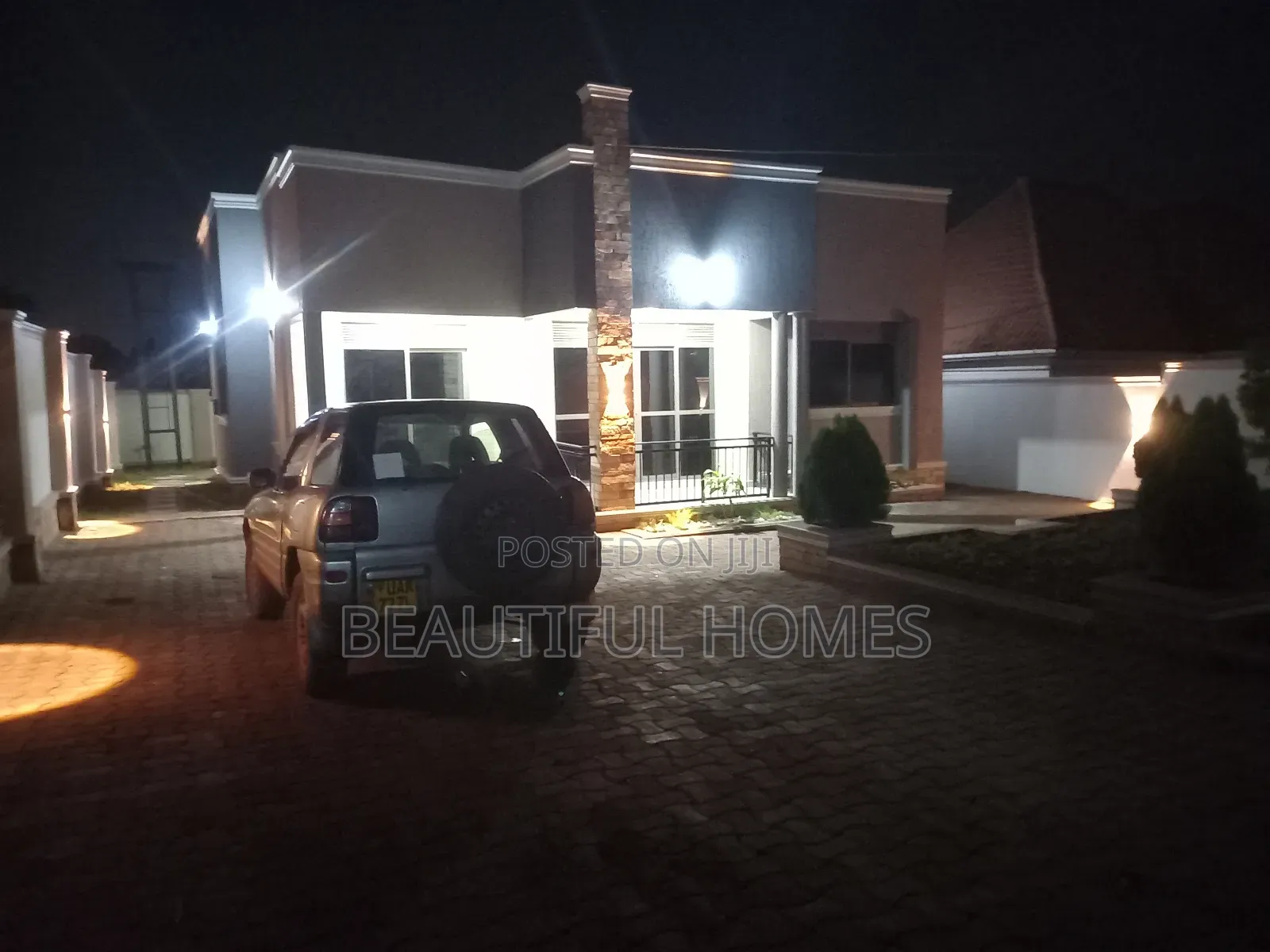 Furnished 4bdrm House in Kira for sale