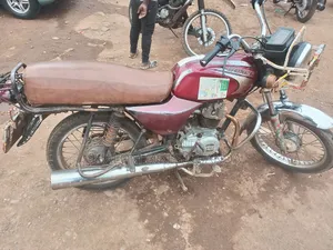Bajaj Boxer 2015 Red