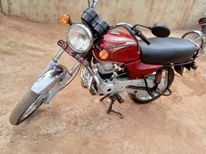 Bajaj Boxer 2023 Red