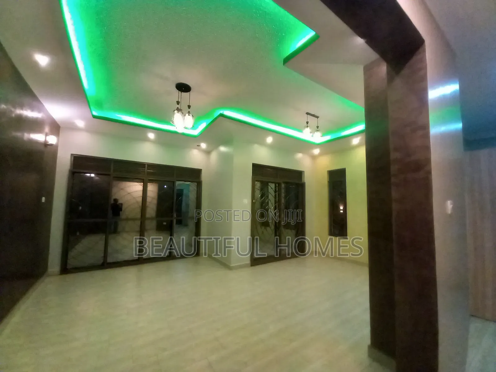 Furnished 4bdrm House in Kira for sale