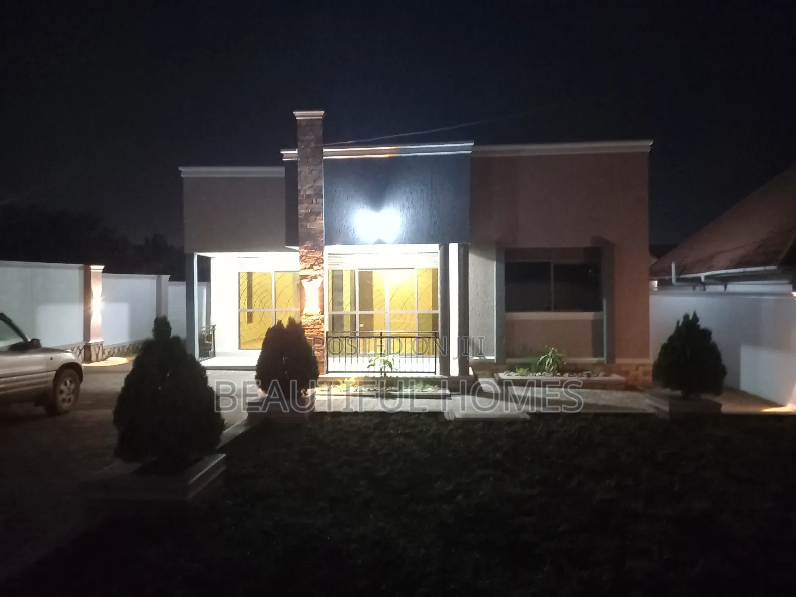 Furnished 4bdrm House in Kira for sale