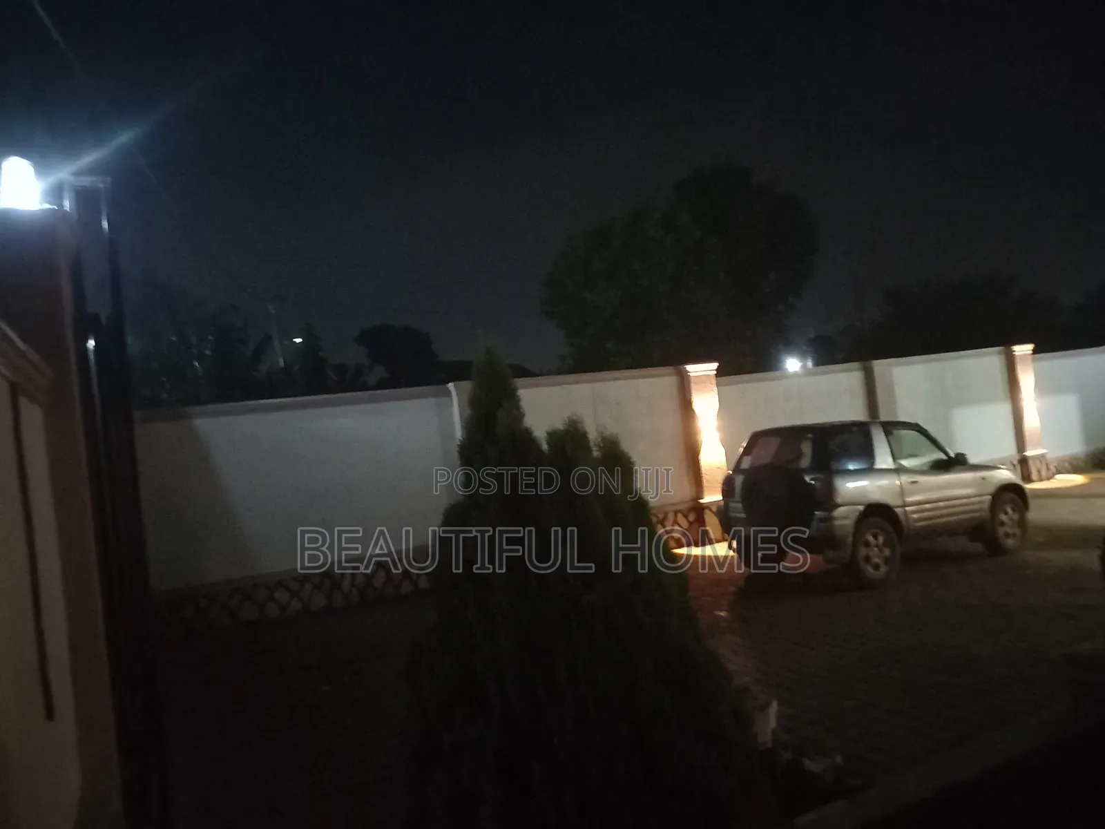 Furnished 4bdrm House in Kira for sale