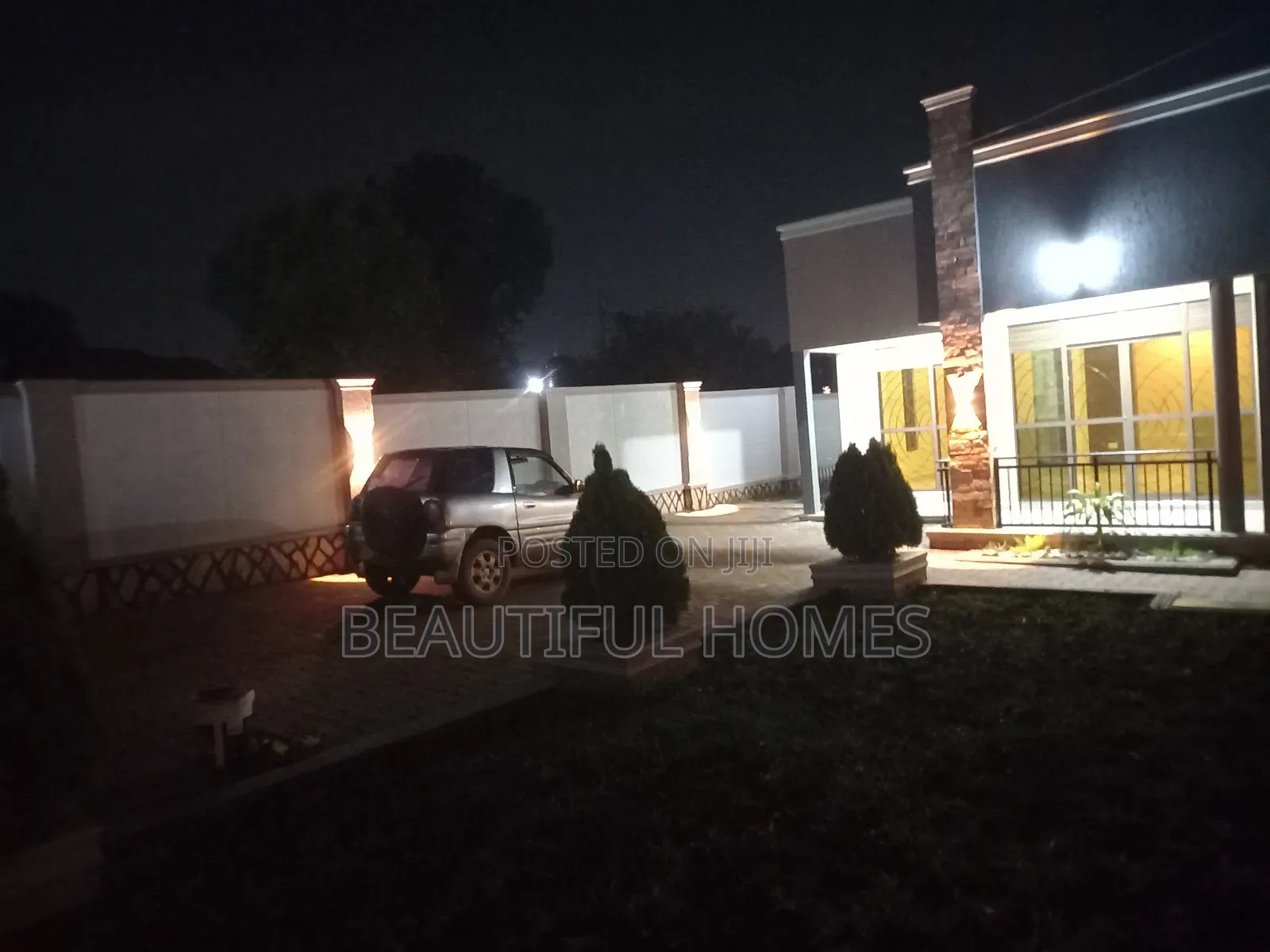 Furnished 4bdrm House in Kira for sale