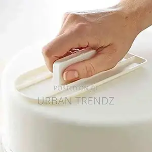 Cake Pastry Decorating Baking Icing Smoother Polisher.