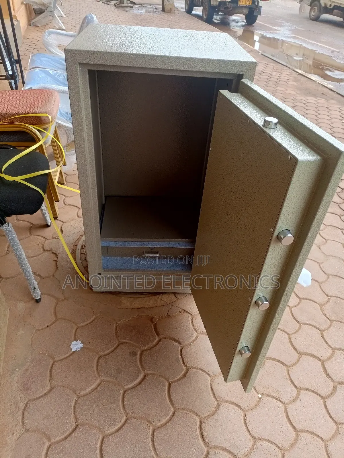 Safe Cash Box