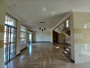 Furnished 5bdrm Duplex in Kyanja, Nakawa for sale