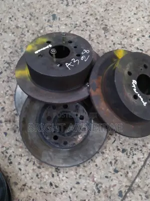 Brake Disc Plates for Harrier Kawundu Old Model.