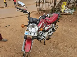 TVS HLX 125 2023 Red