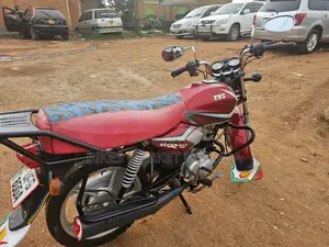 TVS HLX 125 2022 Red
