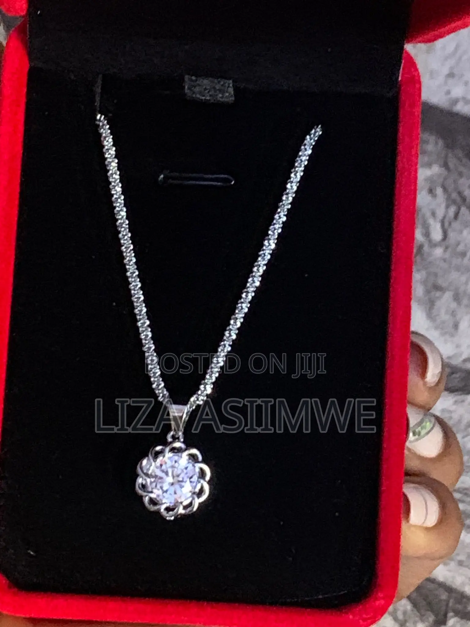 Lady’S Necklaces