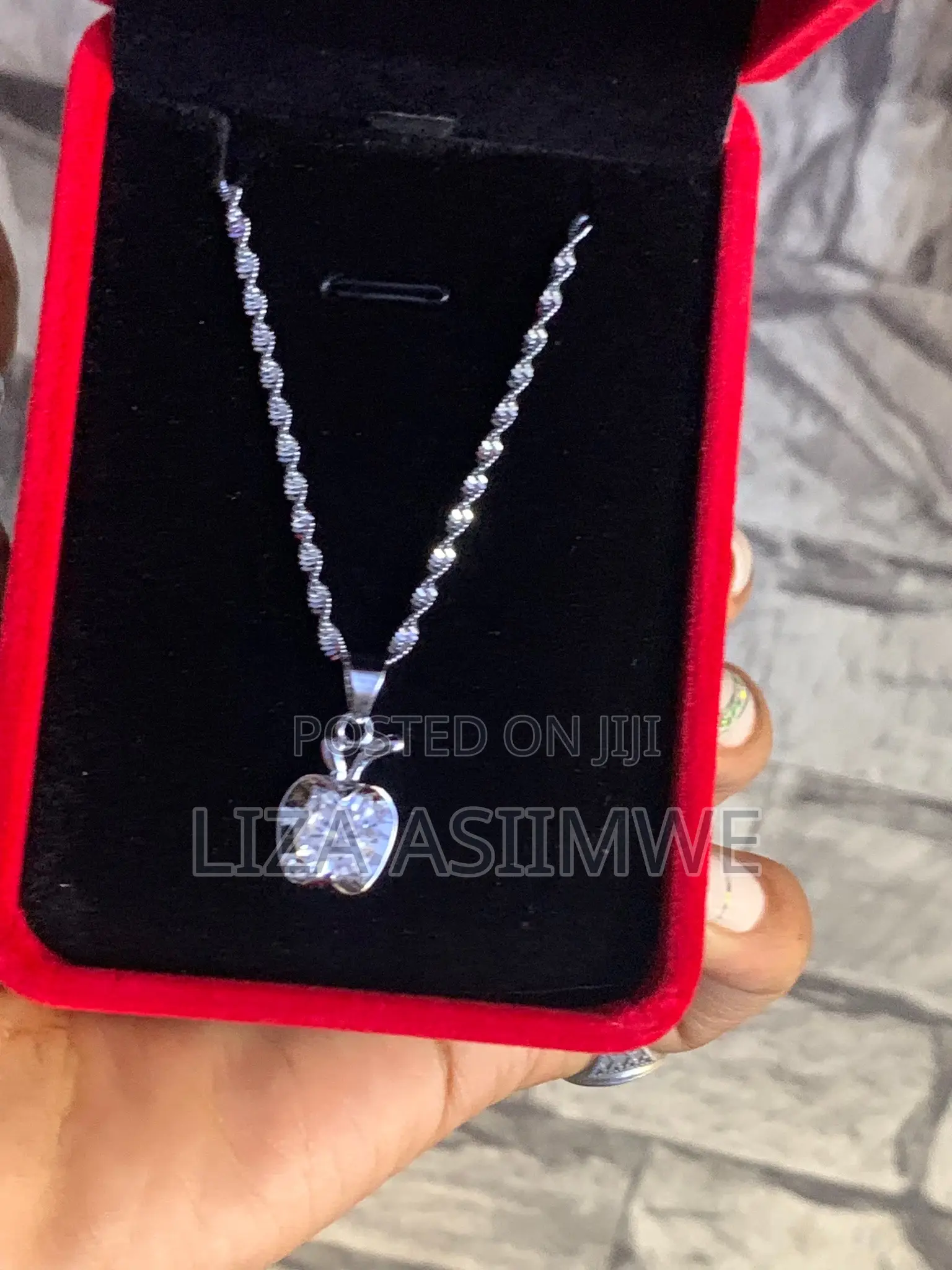 Lady’S Necklaces