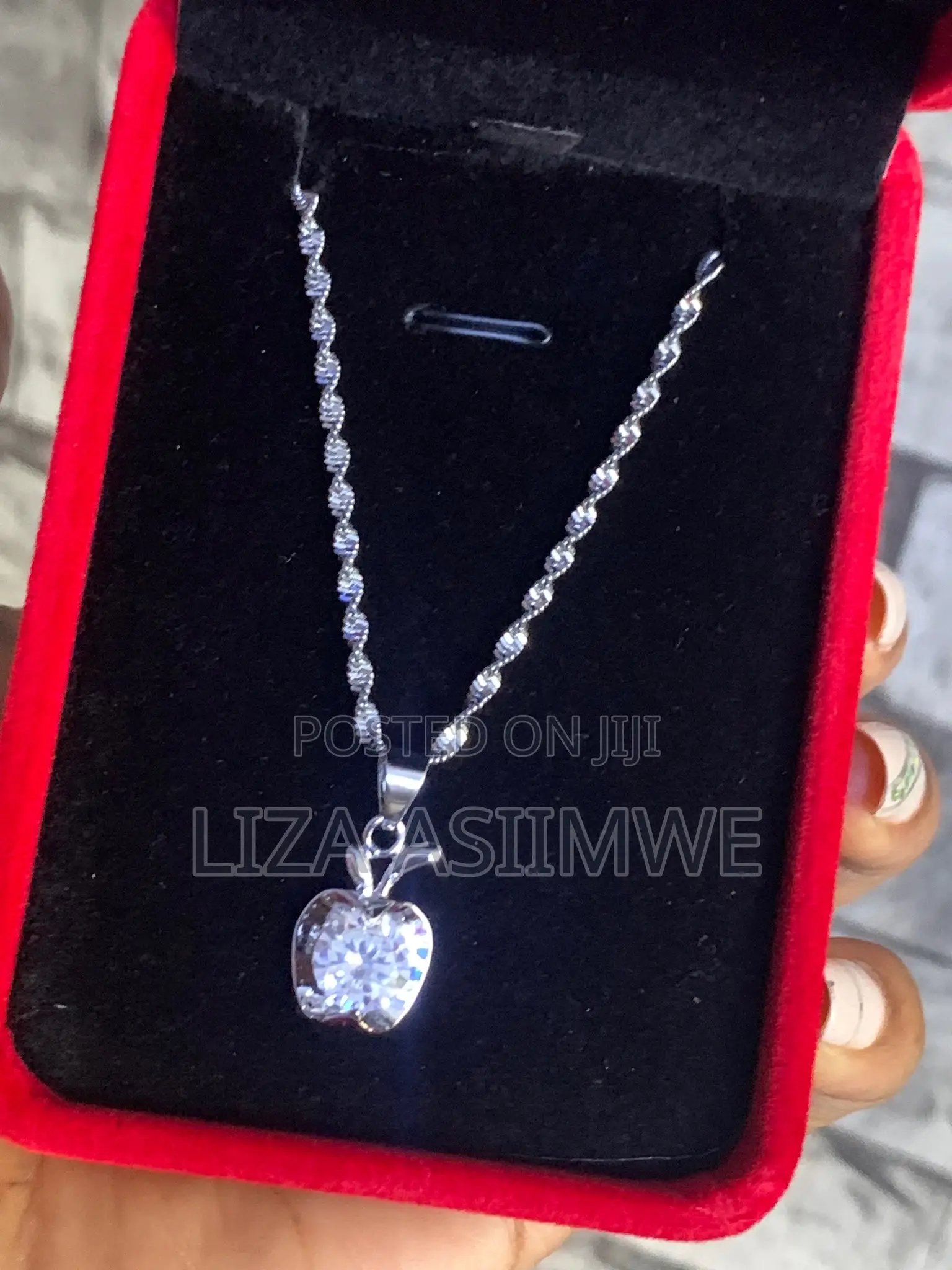 Lady’S Necklaces