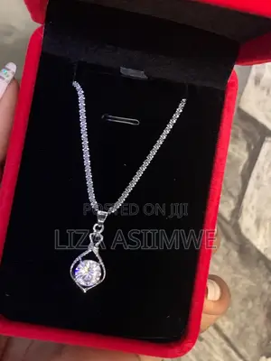 Lady’S Necklaces