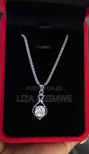 Lady’S Necklaces