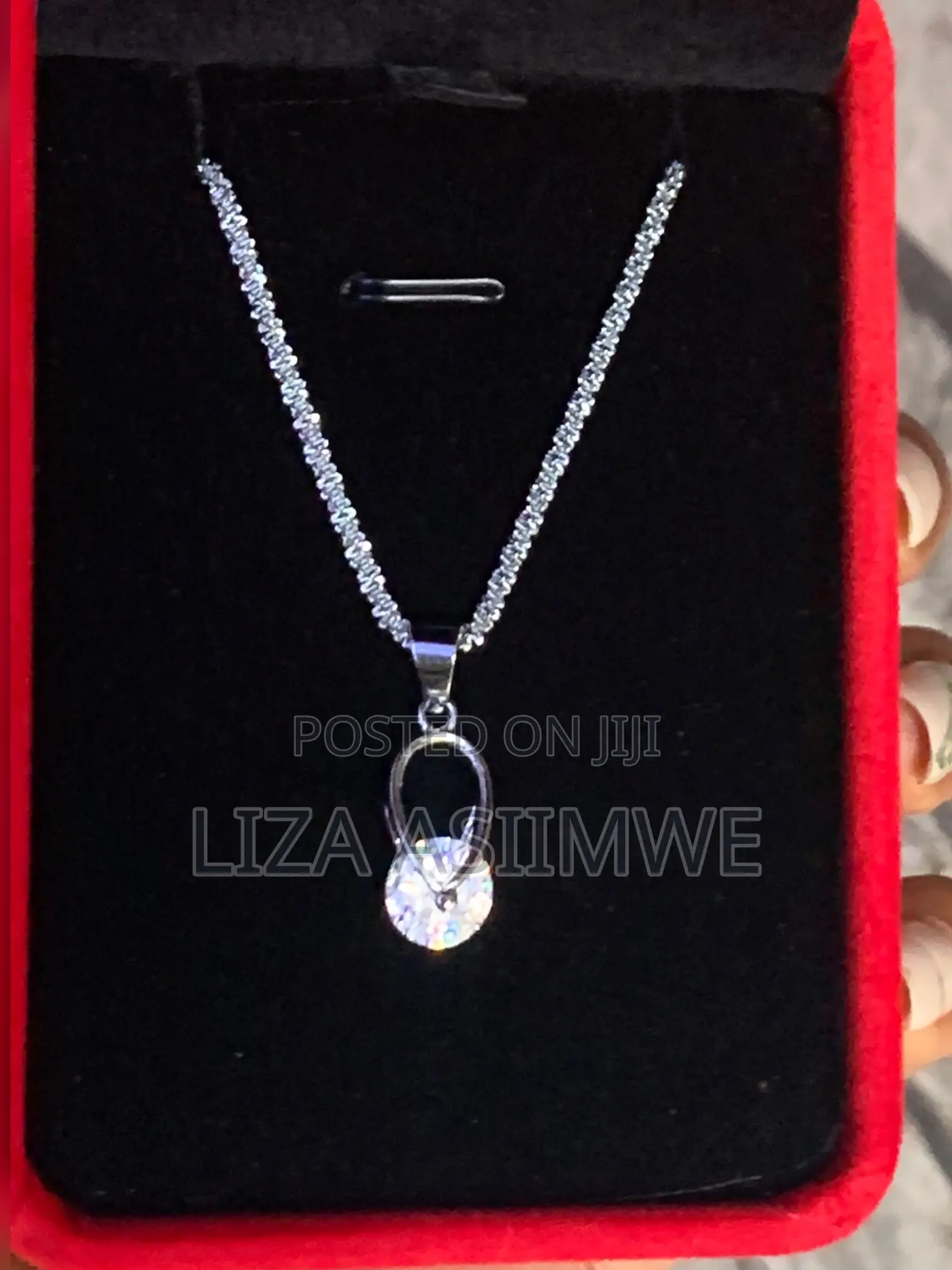 Lady’S Necklaces