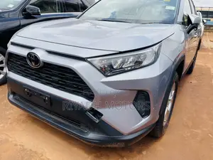 Toyota RAV4 2017 Silver