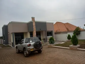 Furnished 4bdrm House in Kira for sale