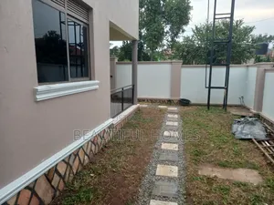 Furnished 4bdrm House in Kira for sale