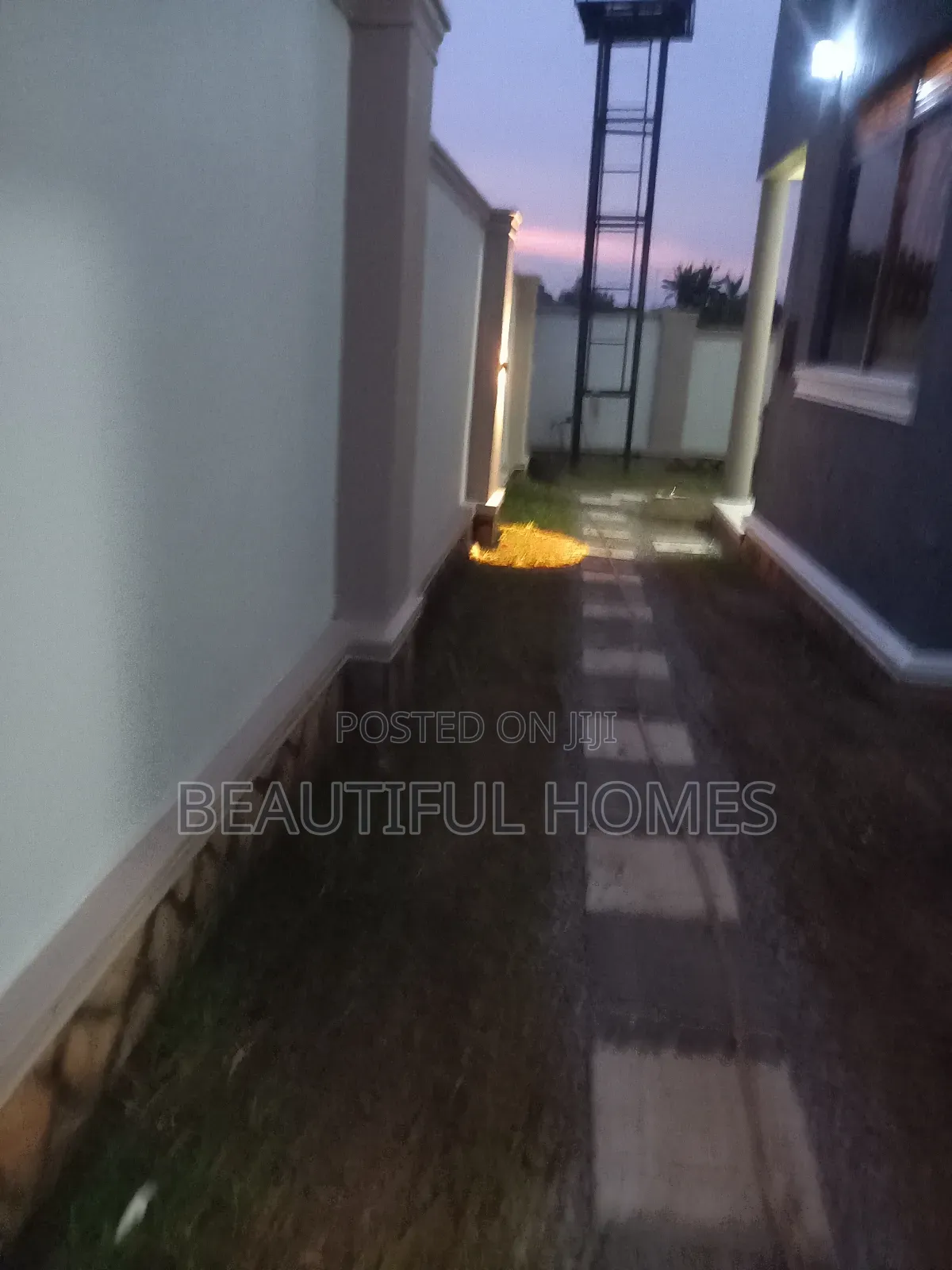 Furnished 4bdrm House in Kira for sale