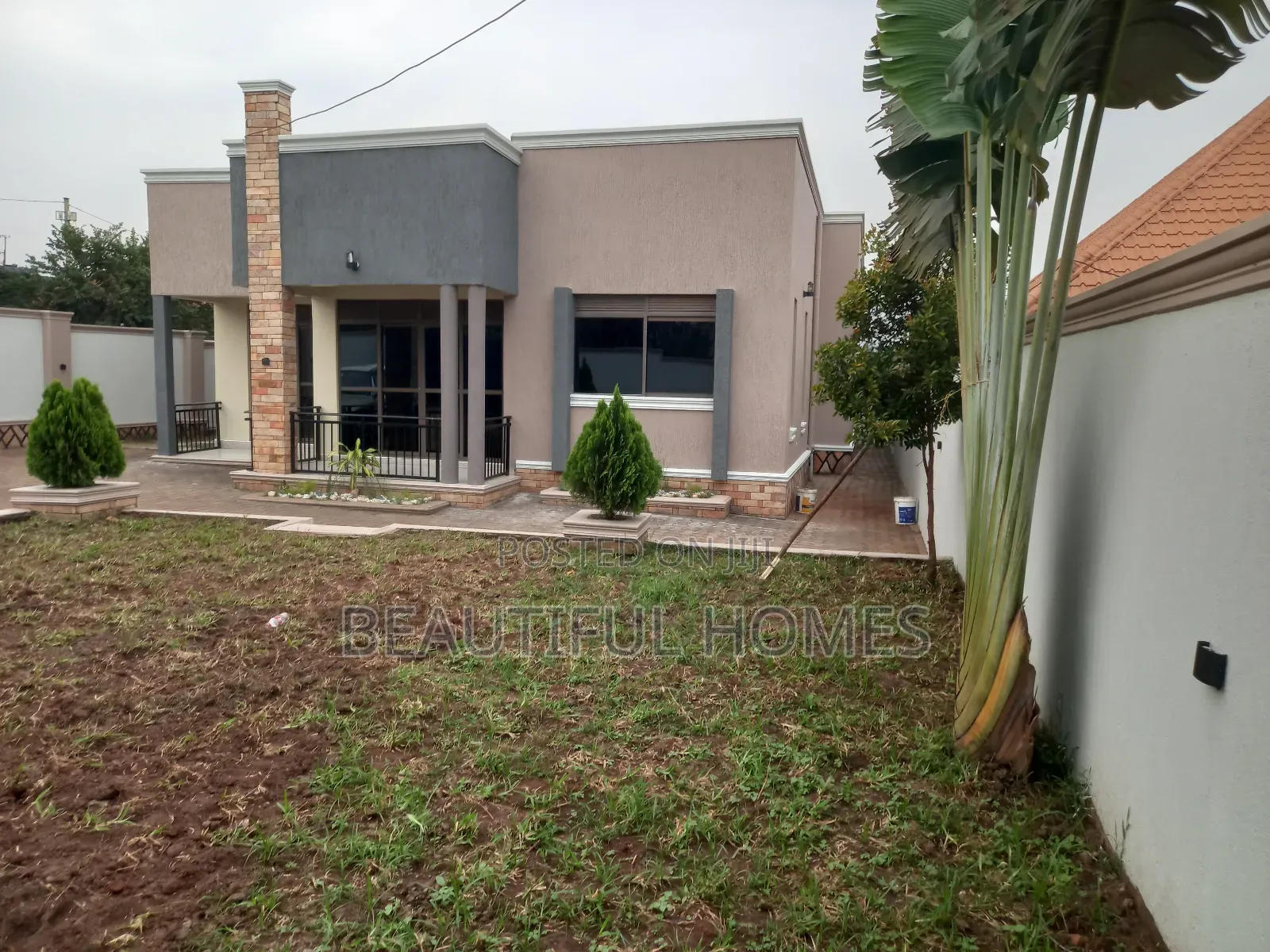 Furnished 4bdrm House in Kira for sale