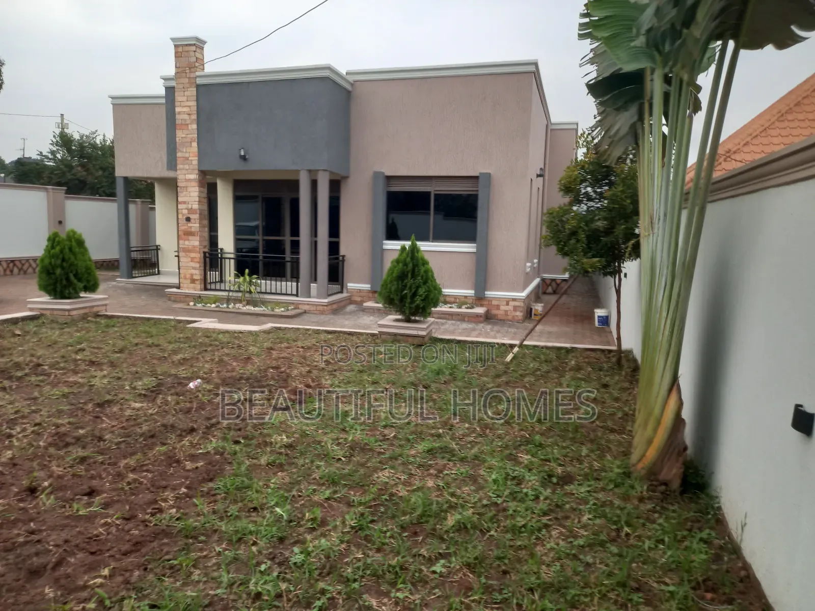 Furnished 4bdrm House in Kira for sale