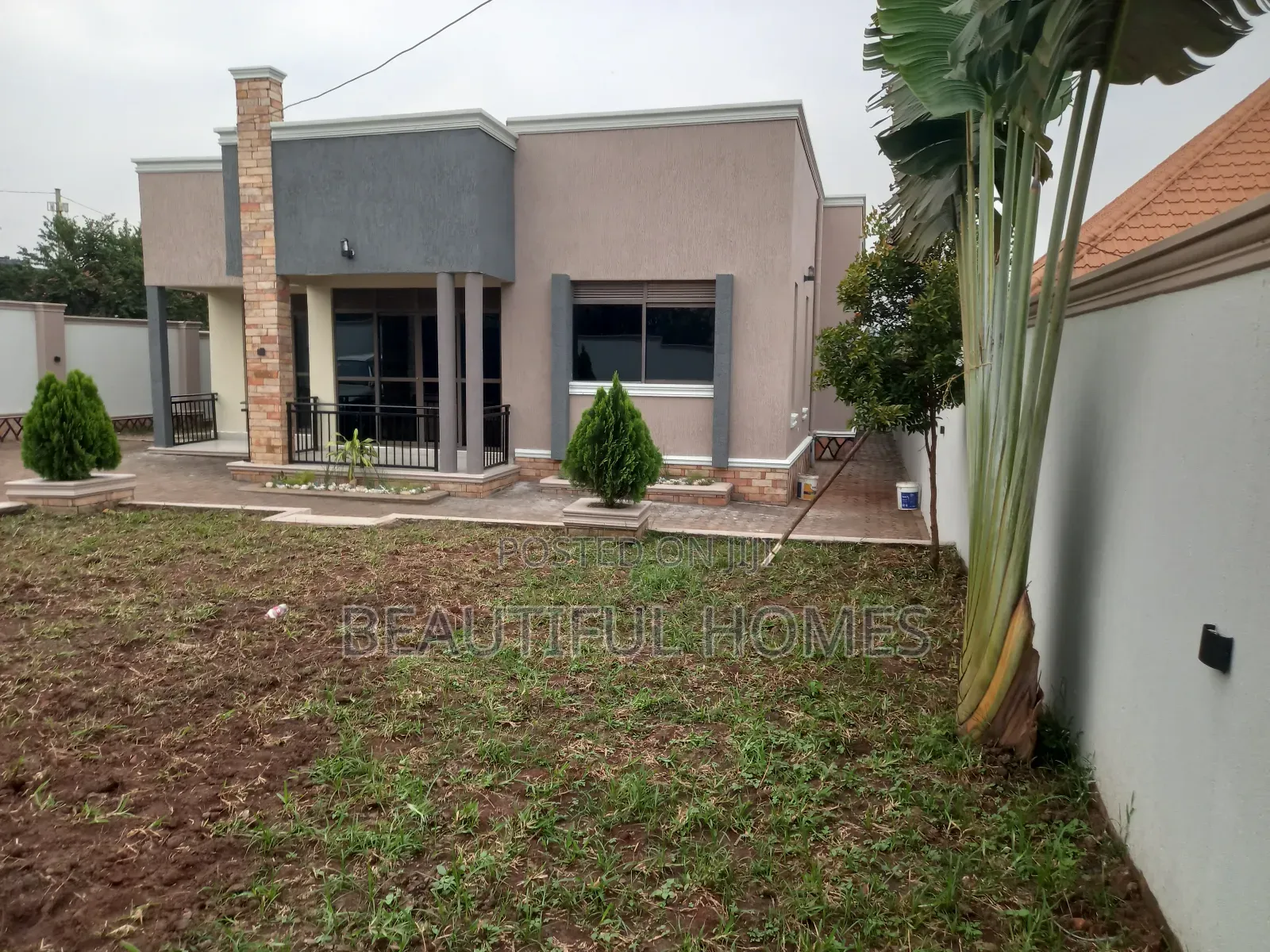 Furnished 4bdrm House in Kira for sale