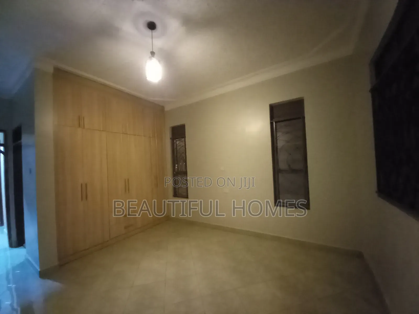 Furnished 4bdrm House in Kira for sale