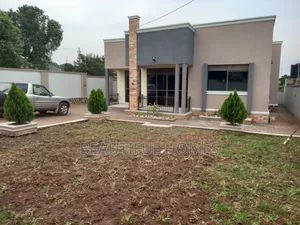 Furnished 4bdrm House in Kira for sale