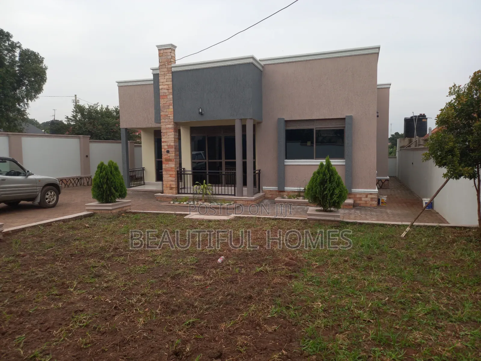 Furnished 4bdrm Bungalow in Kira for sale