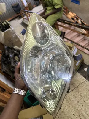 Toyota IST 2002 - 2007 Headlight
