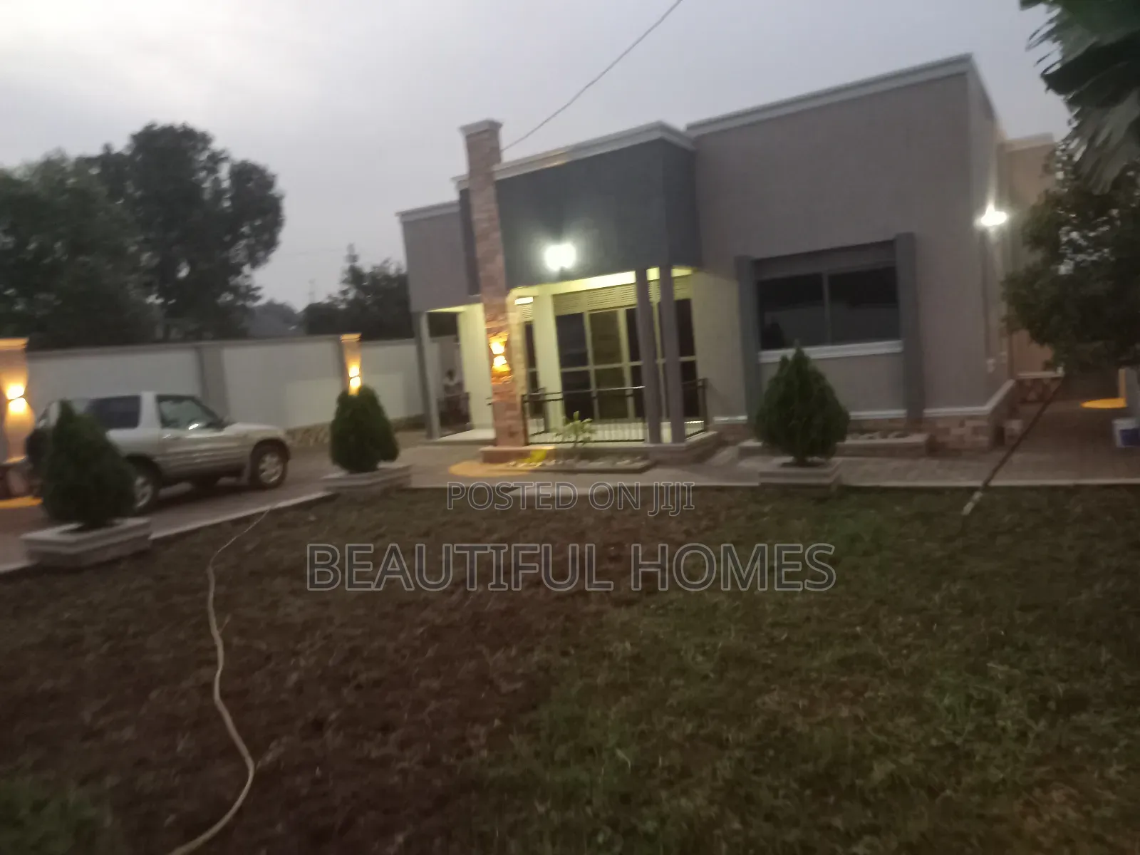 Furnished 4bdrm House in Kira for sale