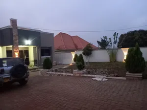 Furnished 4bdrm Bungalow in Kira for sale
