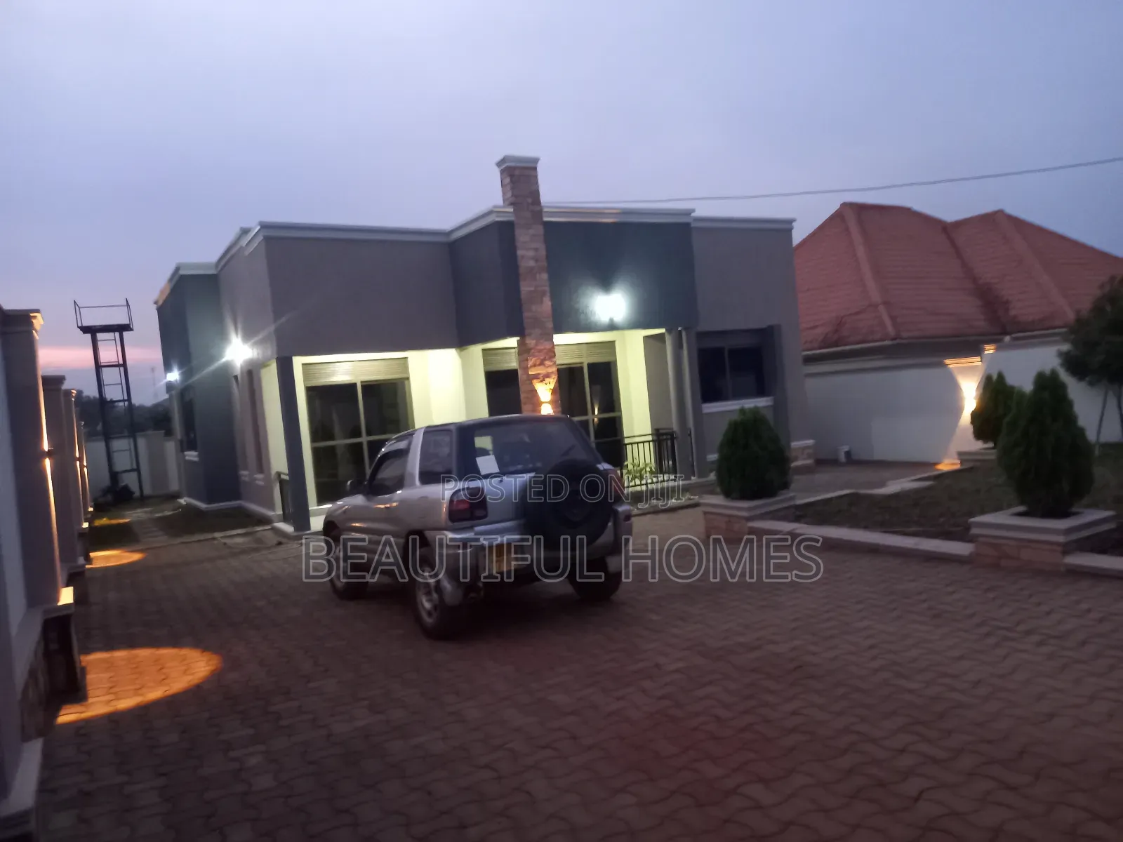 Furnished 4bdrm Bungalow in Kira for sale