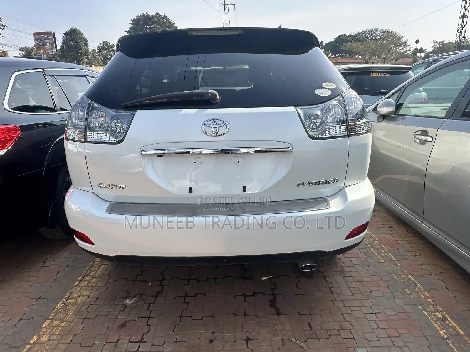 Toyota Harrier 2.4 4WD 2011 White