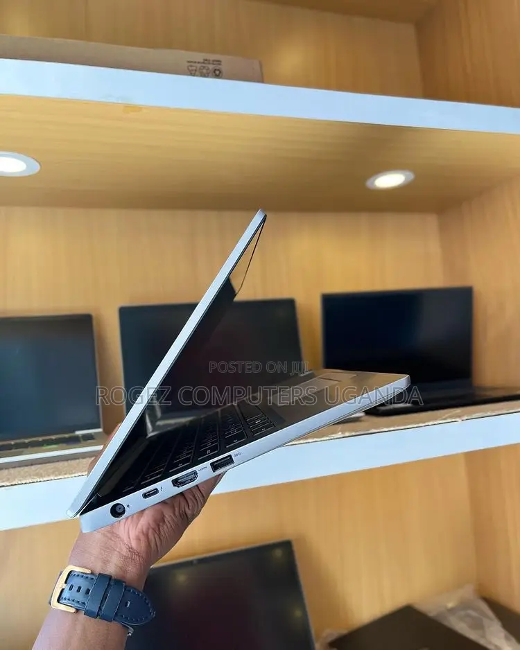 New Laptop Dell Latitude 7400 16GB Intel Core I7 SSD 512GB