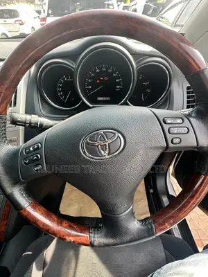 Toyota Harrier 2.4 4WD 2011 White