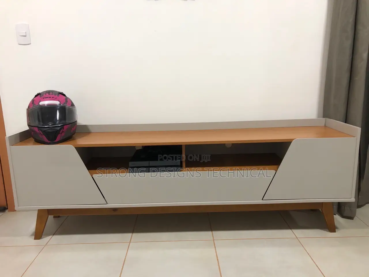 6ft Tv Stand.