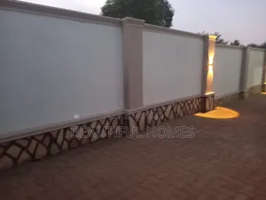 Furnished 4bdrm House in Kira for sale