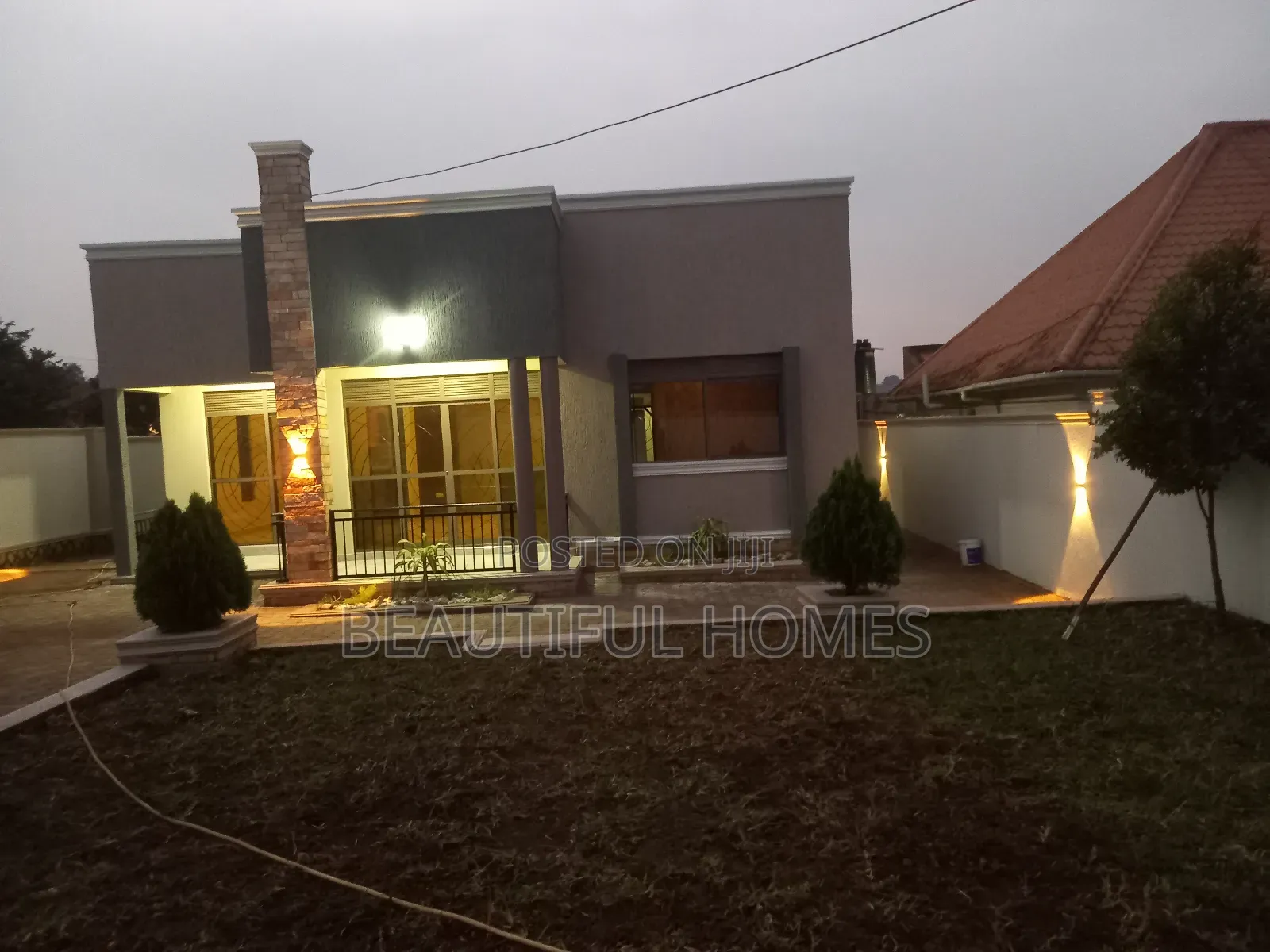 Furnished 4bdrm House in Kira for sale