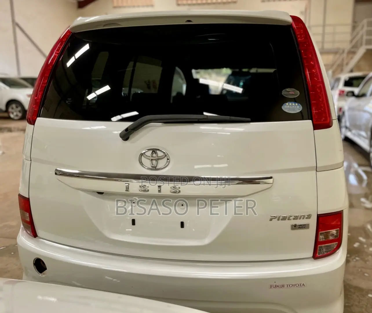 Toyota ISIS 2010 White